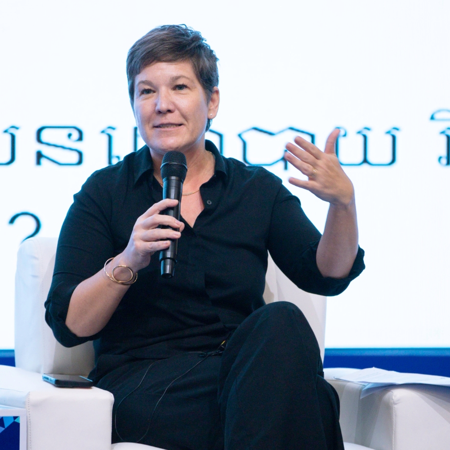 លោកស្រី Franziska Fürst ប្រធានក្រុមគាំពារសង្គម នៃគម្រោងលើកកម្ពស់ការ​គាំ​ពារ​សង្គម និងសុខភាពដំណាក់កាលទី២ នៃទីភ្នាក់ងារអាល្លឺម៉ង់សម្រាប់កិច្ចសហ​​ប្រតិ​បត្តិការអន្តរជាតិ ​(GIZ)